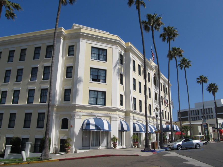 The Grande Colonial La Jolla luxury hotel is downtown, close to restaurants and shopping, with historic charm, and a highly acclaimed restaurant.