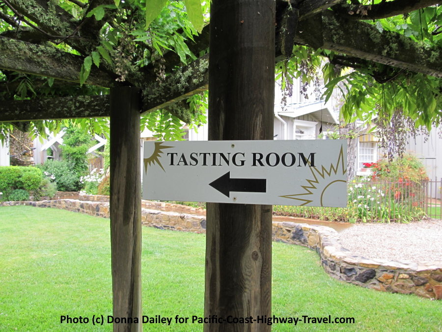 Sign for the wine tasting room at the JUST Inn in Paso Robles, California