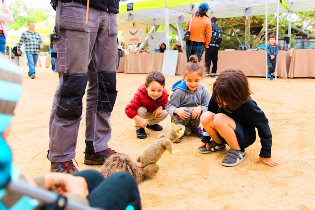 Children at the Natural History Museum of Los Angeles County