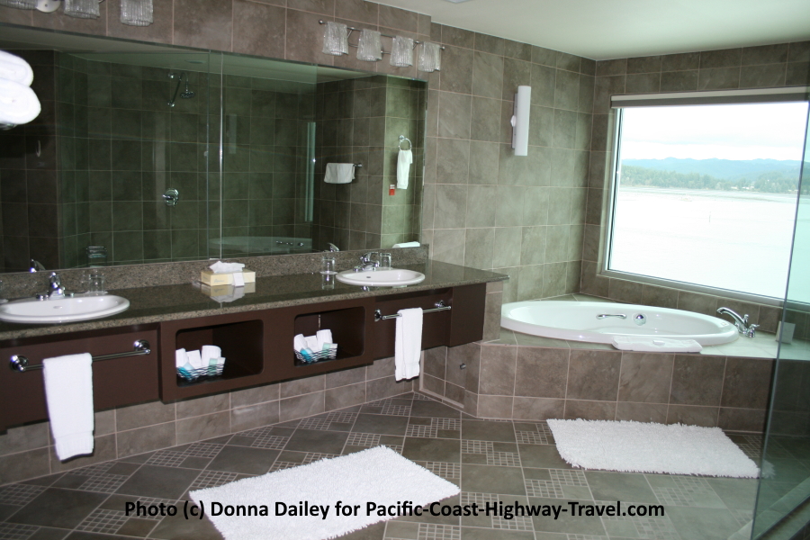Guest bedroom at the Mill Casino Hotel and RV Park