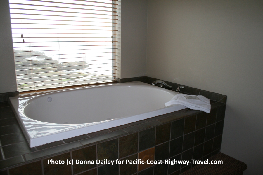 Guest bedroom in The Overleaf Lodge and Spa in Yachats, Oregon