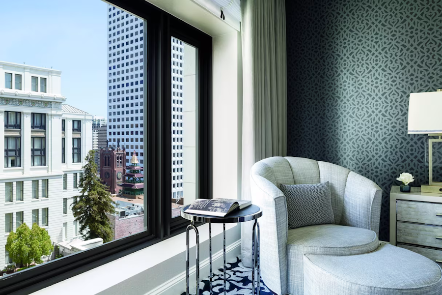 ritz-carlton-san-francisco-guest-room.png