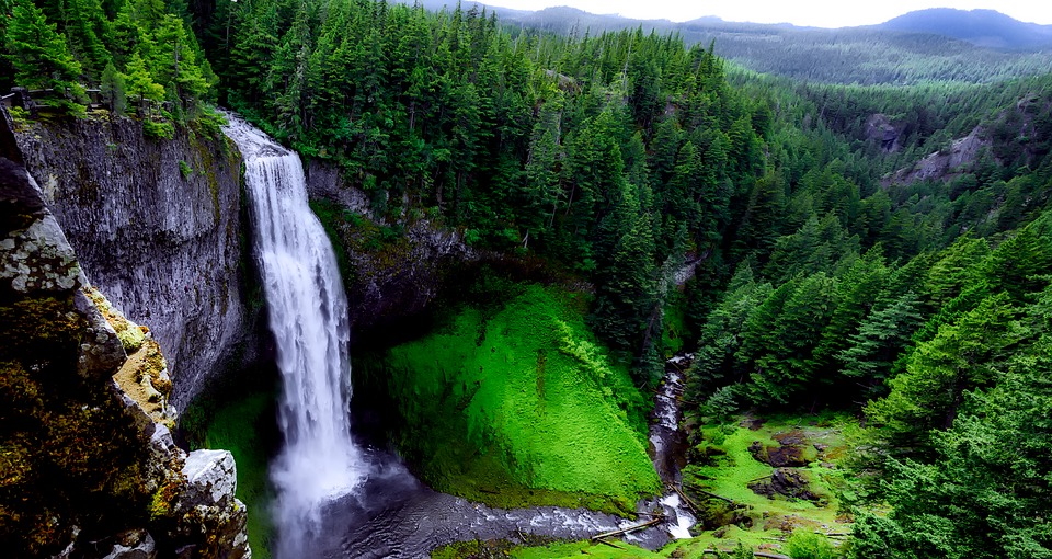 Salt Creek Falls in Oregon