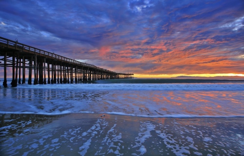 Ventura, photo (c) Doug Mangum, pinned from https://www.pacific-coast-highway-travel.com/Ventura-Free-Public-Trolley.html