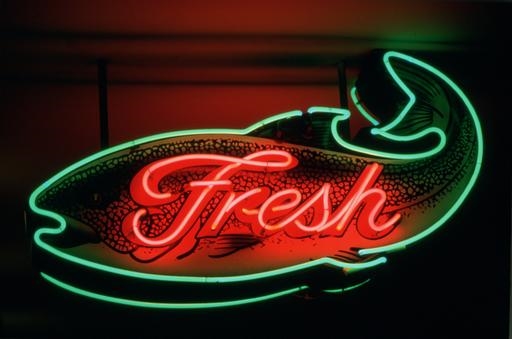 Pike's Place Market in Seattle, from https://www.pacific-coast-highway-travel.com/Seattle.html
