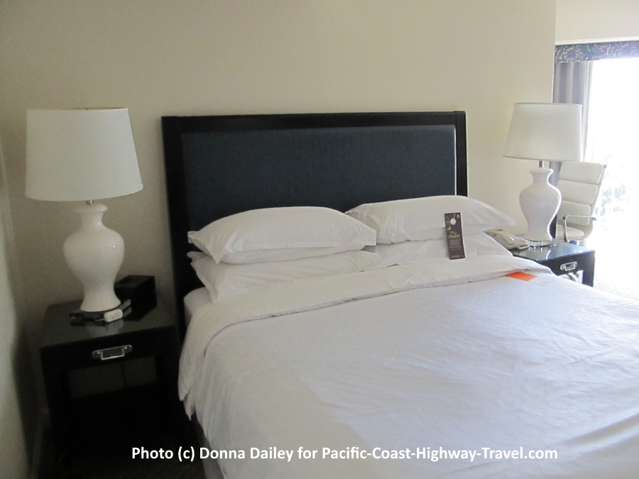 Guest bedroom at Le Meridien Delfina, a luxury Santa Monica Hotel