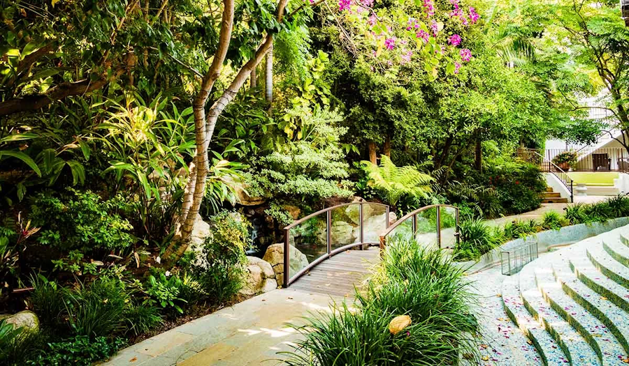 sunset-marquis-hotel-garden-spa-los-angeles.png